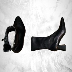 & Other Stories Black Leather Ankle Boots – Size 37